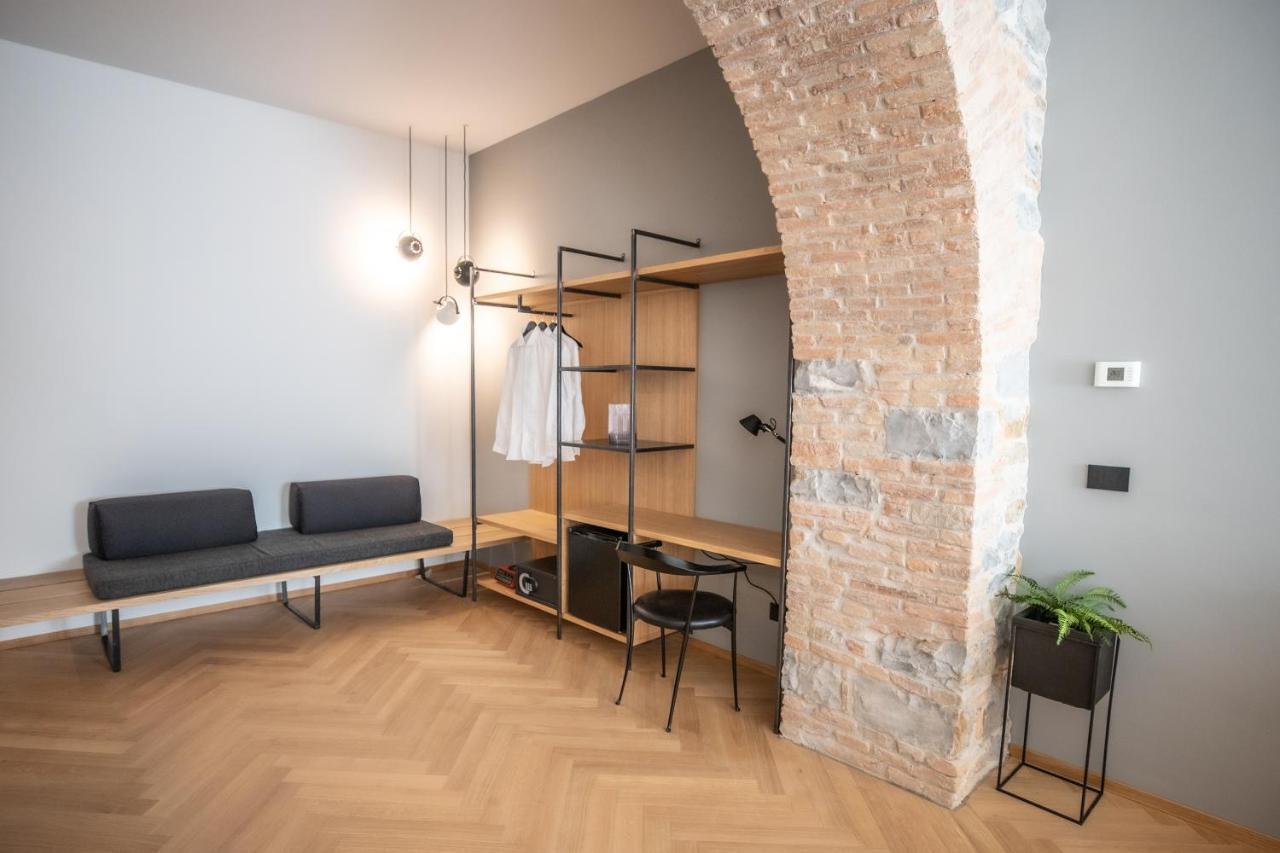 S1 Luxury Suites And Rooms Trieste Ngoại thất bức ảnh